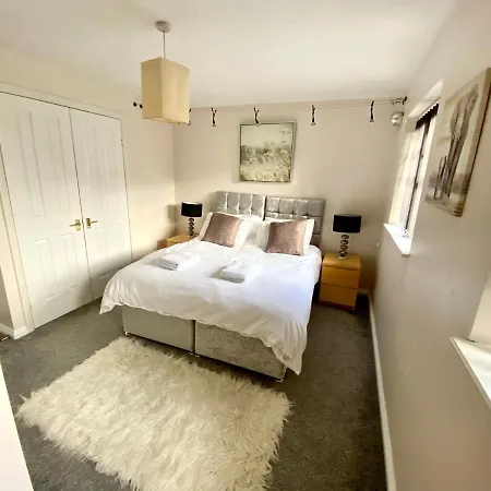 Sleeps Up To 6, Parking, Wifi, Netflix, Near City Holiday home Leeds (West Yorkshire)